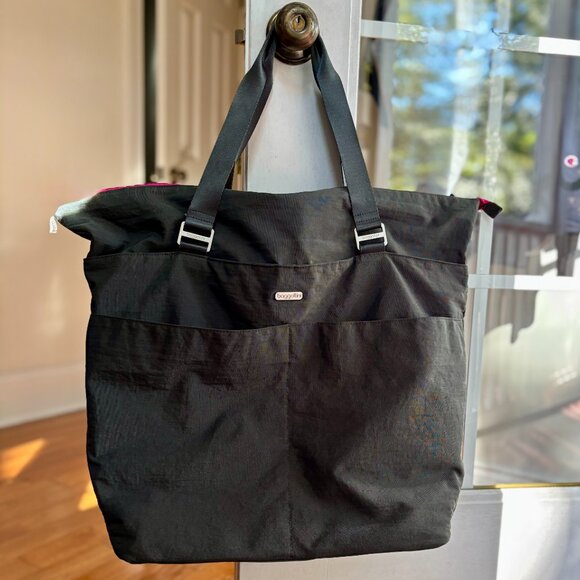 Baggallini Gray and Pink Weekender Expandable Carryall Overnight Tote Bag - Picture 4 of 14